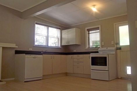 Photo of property in 1 Kent Street, Carterton, 5713