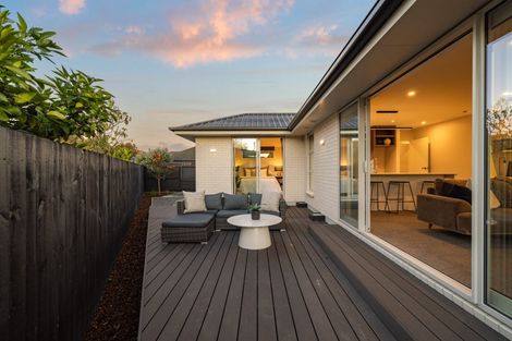 Photo of property in 8c Wychwood Crescent, Bishopdale, Christchurch, 8053