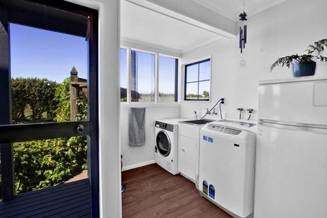 Photo of property in 38 Mcalpine Road, Hawera, 4672