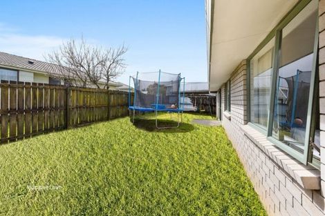 Photo of property in 1/11 Solveig Place, Randwick Park, Auckland, 2105