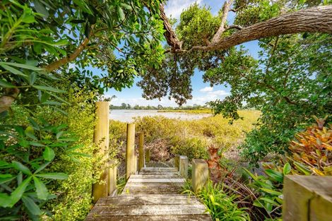 Photo of property in 7 Riverina Avenue, Pakuranga, Auckland, 2010