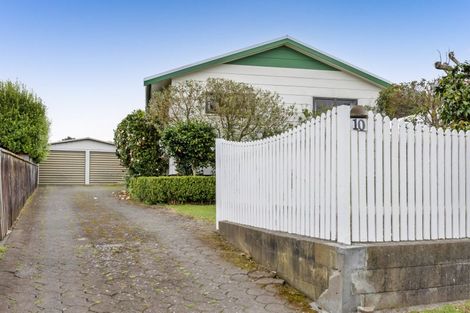 Photo of property in 10 Silvan Place, Bell Block, New Plymouth, 4312