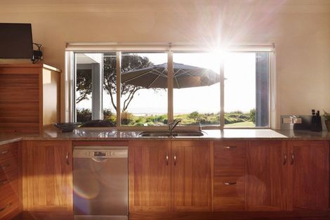 Photo of property in 165 Pohutukawa Avenue, Ohope, 3121