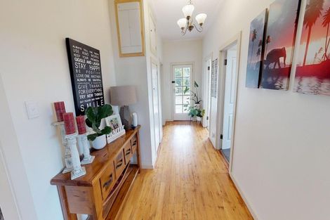 Photo of property in 2079 Kimbolton Road, Kiwitea, Feilding, 4777