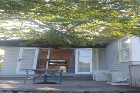 Photo of property in 32 Hepburn Road, Glendene, Auckland, 0602