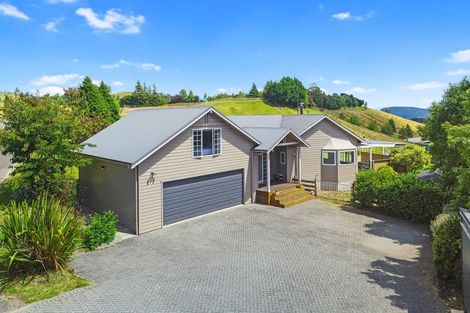 Photo of property in 89 Hill View Drive, Acacia Bay, Taupo, 3385