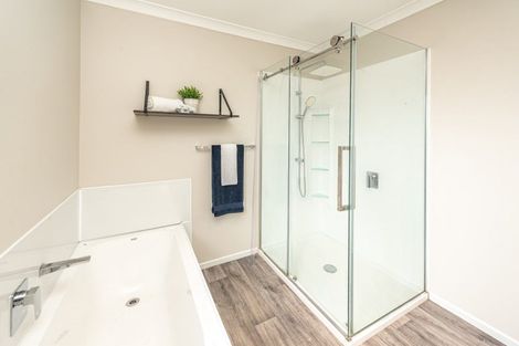 Photo of property in 81 Carlton Avenue, Tawhero, Whanganui, 4501