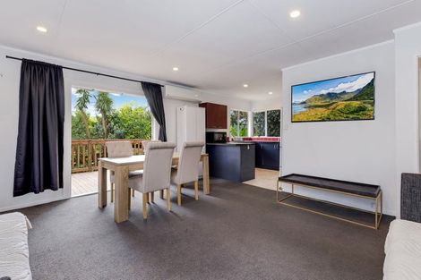 Photo of property in 23 Imperial Place, Henderson, Auckland, 0612