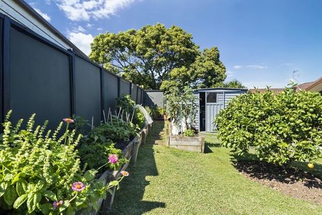 Photo of property in 176 Prince Regent Drive, Farm Cove, Auckland, 2012