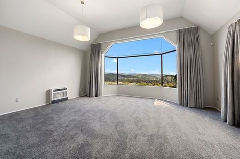 Photo of property in 19 Alleyne Court, Brown Owl, Upper Hutt, 5018