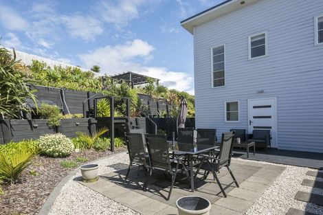 Photo of property in 63 Waterside Drive, Pyes Pa, Tauranga, 3112