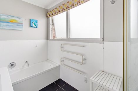 Photo of property in 18 Kowhai Street, Highfield, Timaru, 7910