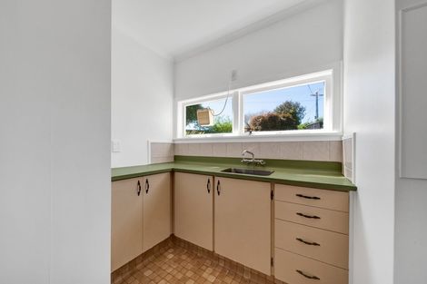 Photo of property in 190a Seaview Road, Westown, New Plymouth, 4310