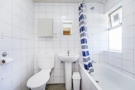 Photo of property in Melksham Towers, 501/131 Brougham Street, Mount Victoria, Wellington, 6011