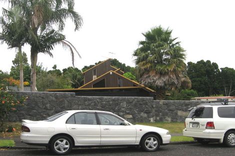 Photo of property in 4 Jessmae Place, Hillcrest, Auckland, 0627