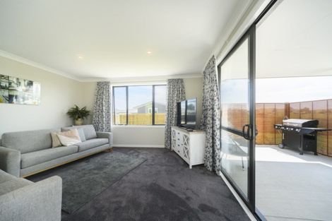 Photo of property in 6 George Street, Bulls, 4818