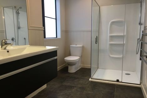 Photo of property in 1a Burford Place, Mellons Bay, Auckland, 2014