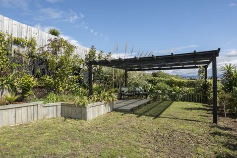 Photo of property in 63 Waterside Drive, Pyes Pa, Tauranga, 3112