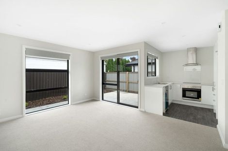 Photo of property in 11a Northcote Road, Northcote, Christchurch, 8052