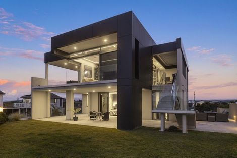 Photo of property in 7 Marjorie Lane, Papamoa Beach, Papamoa, 3118