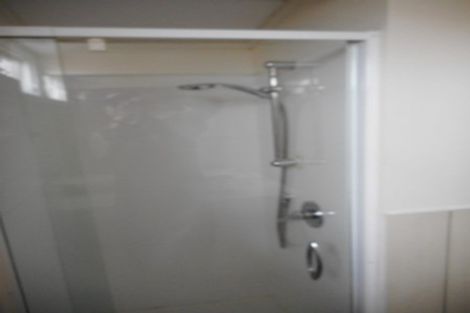 Photo of property in 2 Waimana Road, Conifer Grove, Takanini, 2112