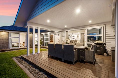 Photo of property in 1 Wahaika Way, Papamoa Beach, Papamoa, 3118