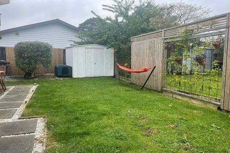 Photo of property in 8-8a Walton Avenue, Waikanae, 5036