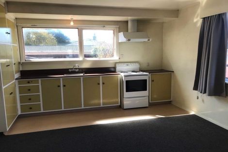 Photo of property in 2/242b Sawyers Arms Road, Bishopdale, Christchurch, 8053