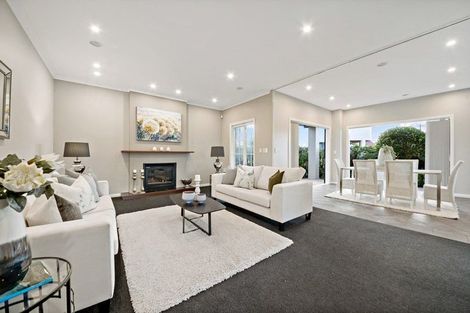 Photo of property in 3 Onemana Way, Te Atatu Peninsula, Auckland, 0610