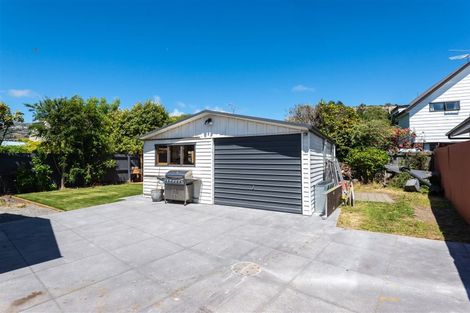 Photo of property in 35 Celia Street, Redcliffs, Christchurch, 8081