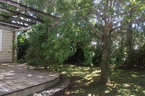 Photo of property in 1 Kent Street, Carterton, 5713