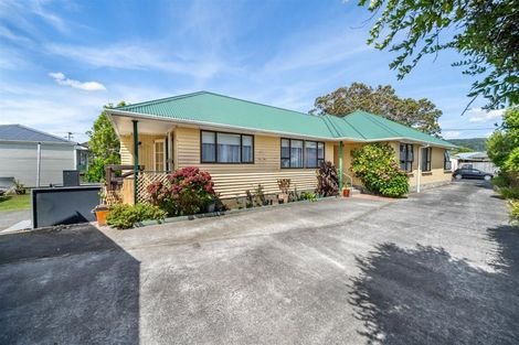 Photo of property in 4 Davis Crescent, Elderslea, Upper Hutt, 5018
