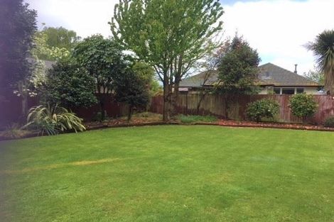 Photo of property in 72 Withells Road, Avonhead, Christchurch, 8042