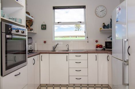 Photo of property in 48 Peel Street, Westport, 7825