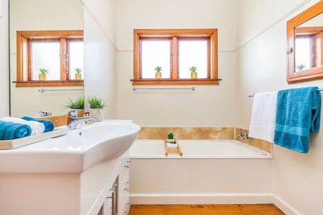 Photo of property in 14 Simla Crescent, Khandallah, Wellington, 6035