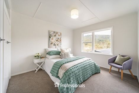 Photo of property in 83 Coast Road, Wainuiomata, Lower Hutt, 5014