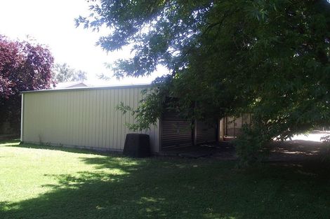 Photo of property in 1 Kent Street, Carterton, 5713