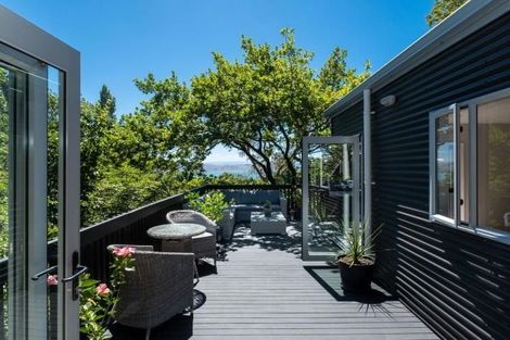 Photo of property in 35 Burns Road, Hospital Hill, Napier, 4110