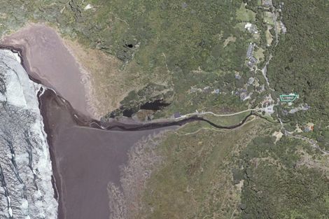 Photo of property in 11 Karekare Road, Karekare, New Lynn, 0772