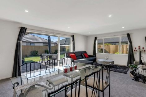 Photo of property in 22 Bradwell Crescent, Halswell, Christchurch, 8025