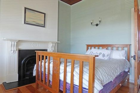 Photo of property in 2/24 Church Street, Devonport, Auckland, 0624