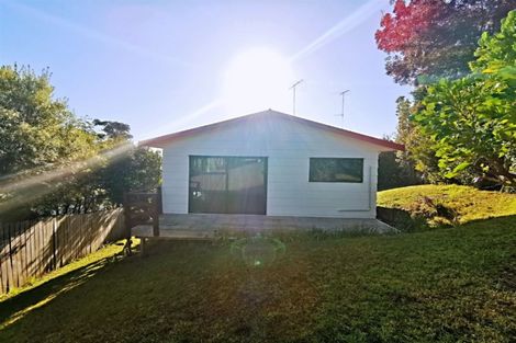 Photo of property in 2/13 Helicon Place, Totara Vale, Auckland, 0629