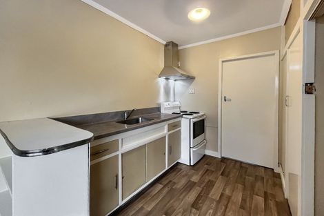 Photo of property in 24 Victoria Avenue, Palmerston North, 4410