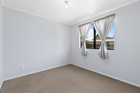 Photo of property in 2/5 Ebenezer Way, Clendon Park, Auckland, 2103