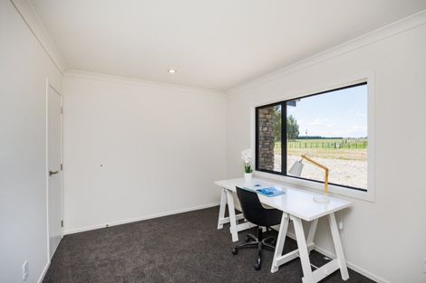 Photo of property in 167 Spur Road West, Colyton, Feilding, 4775