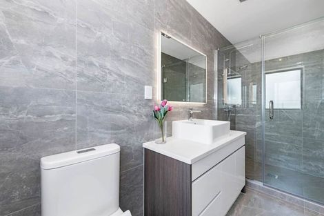 Photo of property in 48 Emerald Avenue, Rosehill, Papakura, 2113