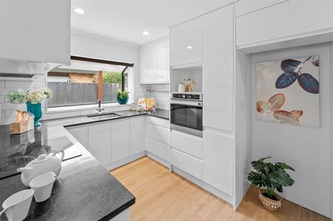 Photo of property in 3/26 Inverness Road, Browns Bay, Auckland, 0630