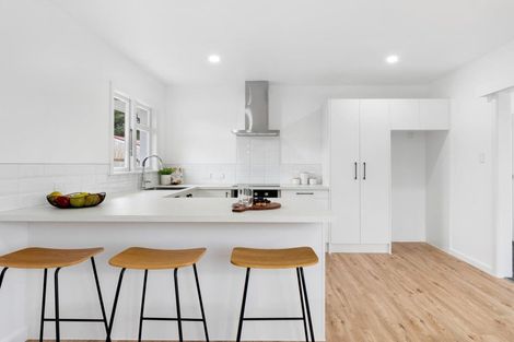 Photo of property in 49 Sandown Crescent, Aranui, Christchurch, 8061