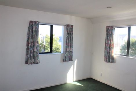 Photo of property in 74 Mandeville Street, Riccarton, Christchurch, 8011