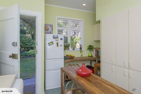 Photo of property in 46 Jackson Street, Island Bay, Wellington, 6023